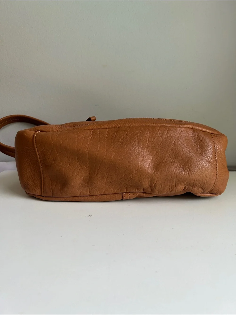 NWT Gianni Bernini Leather Hobo Shoulder Bag in Camel Tan